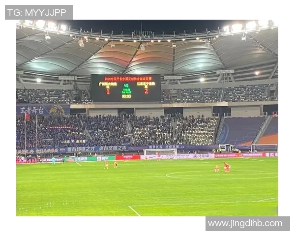 南京足球队转型之路的真实故事与背后奋斗的精神追寻 南京足球队转型之路的真实故事与背后奋斗的精神追寻