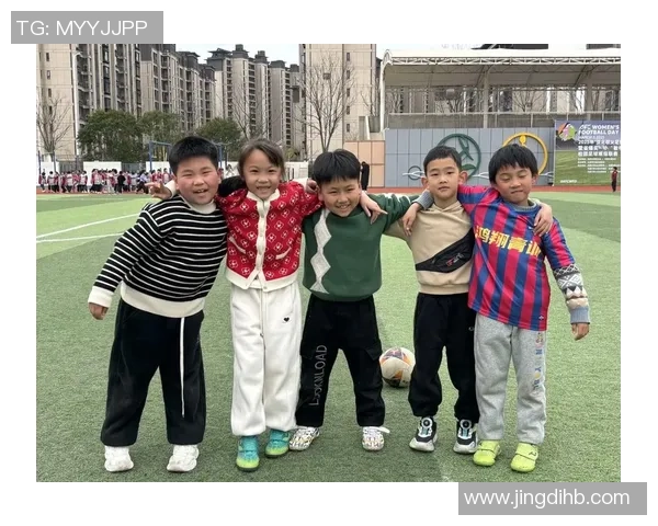 奥特曼小孩足球明星精彩瞬间集锦让你感受运动的魅力与激情 奥特曼小孩足球明星精彩瞬间集锦让你感受运动的魅力与激情