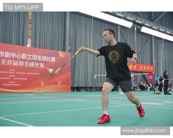 广州羽毛球队在全国团队协作排行榜中荣获第十名展现出卓越实力与团队精神 广州羽毛球队在全国团队协作排行榜中荣获第十名展现出卓越实力与团队精神